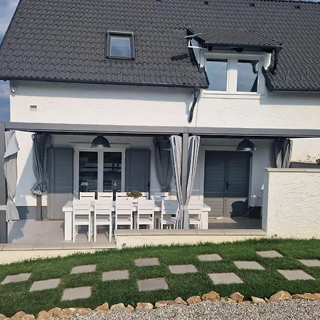 Fuert-balaton Villa *